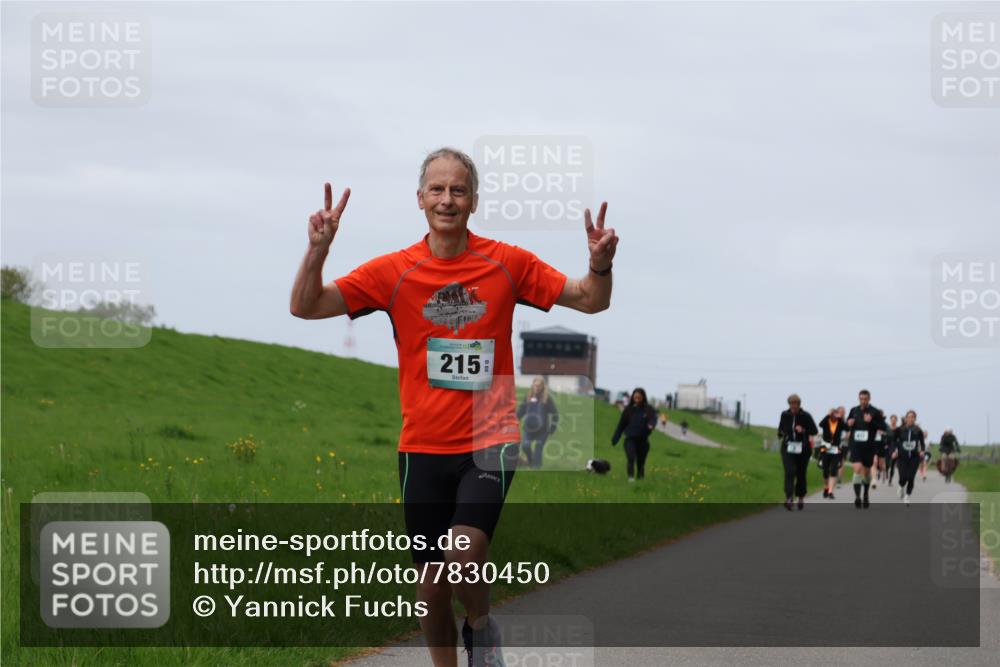 04.05.2025 - 8. Wedeler Halbmarathon Yannick Fuchs http://msf.ph/oto/7830450 04.05.2025 11:38:47 Laufen 215 meine-sportfotos.de
