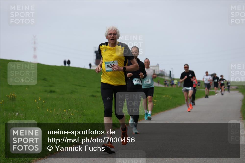 04.05.2025 - 8. Wedeler Halbmarathon Yannick Fuchs http://msf.ph/oto/7830456 04.05.2025 11:19:17 Laufen 93, 177, 289 meine-sportfotos.de