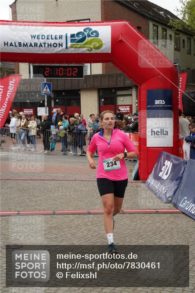 04.05.2025 - 8. Wedeler Halbmarathon Felixshl http://msf.ph/oto/7830461 04.05.2025 12:10:00 Ziel 234 meine-sportfotos.de