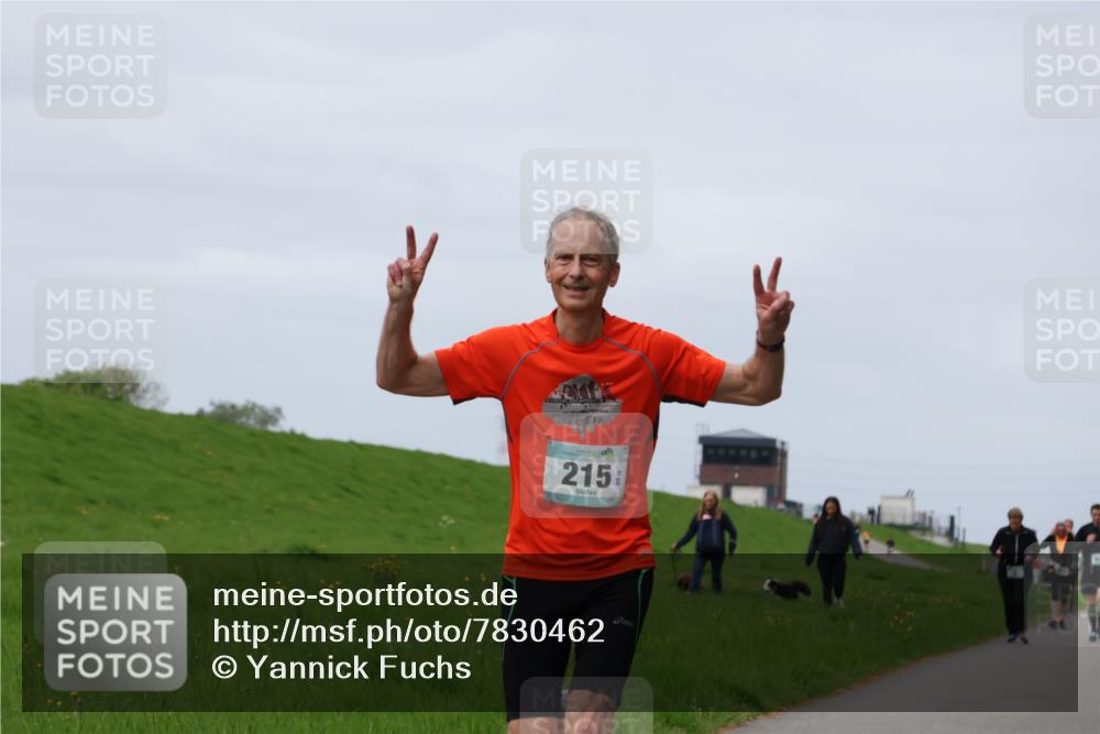 04.05.2025 - 8. Wedeler Halbmarathon Yannick Fuchs http://msf.ph/oto/7830462 04.05.2025 11:38:47 Laufen 215 meine-sportfotos.de