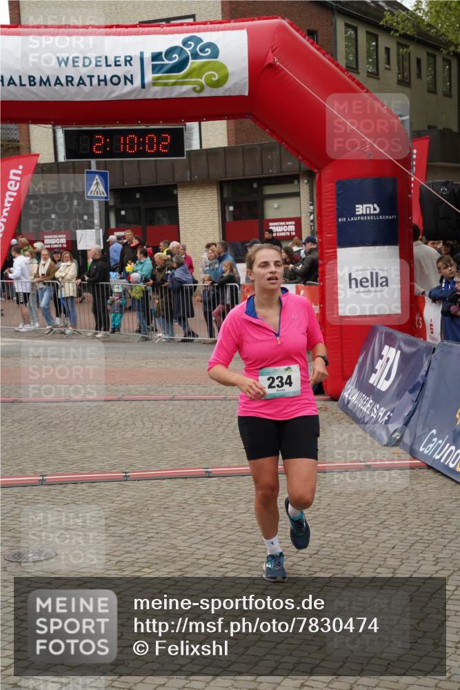 04.05.2025 - 8. Wedeler Halbmarathon Felixshl http://msf.ph/oto/7830474 04.05.2025 12:10:00 Ziel 234 meine-sportfotos.de