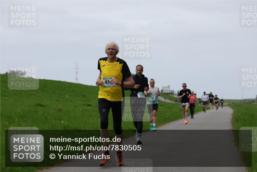 04.05.2025 - 8. Wedeler Halbmarathon Yannick Fuchs http://msf.ph/oto/7830505 04.05.2025 11:19:18 Laufen 93, 177, 289 meine-sportfotos.de