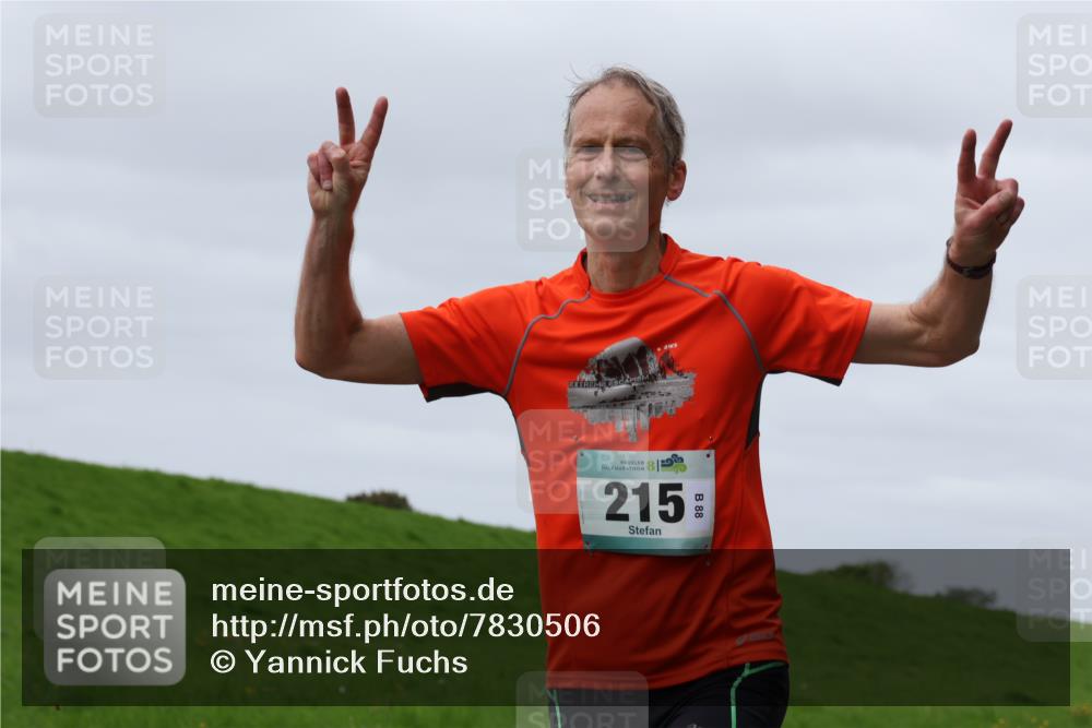 04.05.2025 - 8. Wedeler Halbmarathon Yannick Fuchs http://msf.ph/oto/7830506 04.05.2025 11:38:49 Laufen 215 meine-sportfotos.de