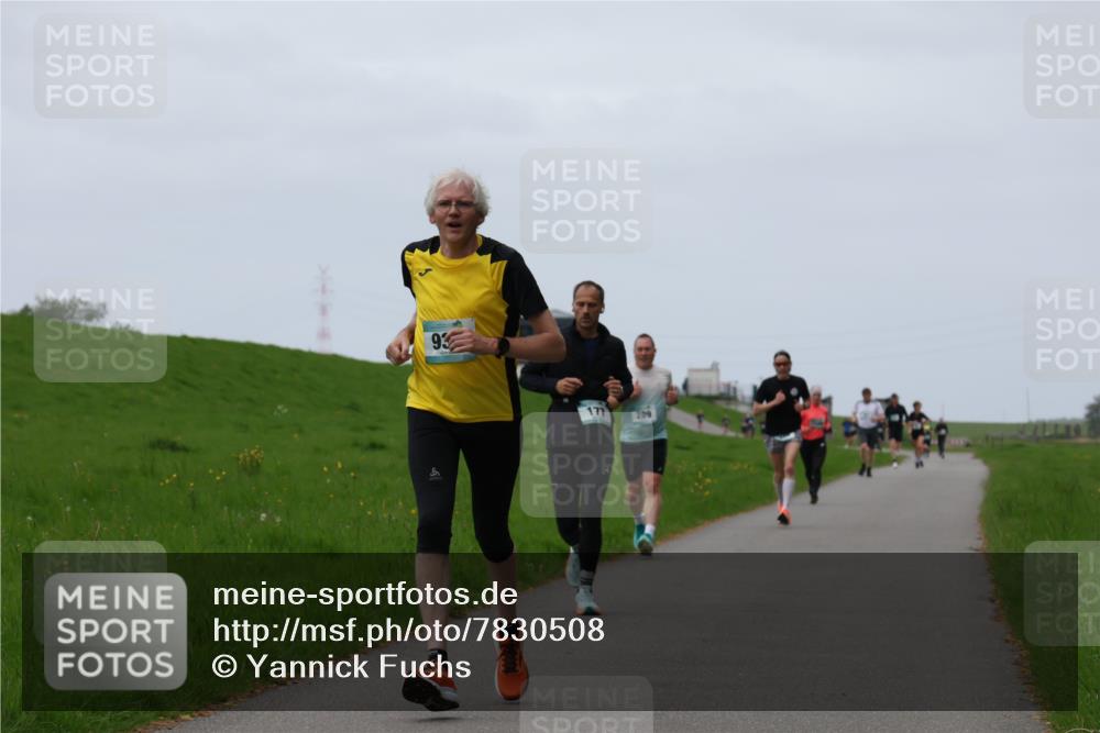 04.05.2025 - 8. Wedeler Halbmarathon Yannick Fuchs http://msf.ph/oto/7830508 04.05.2025 11:19:18 Laufen 93, 177, 289 meine-sportfotos.de