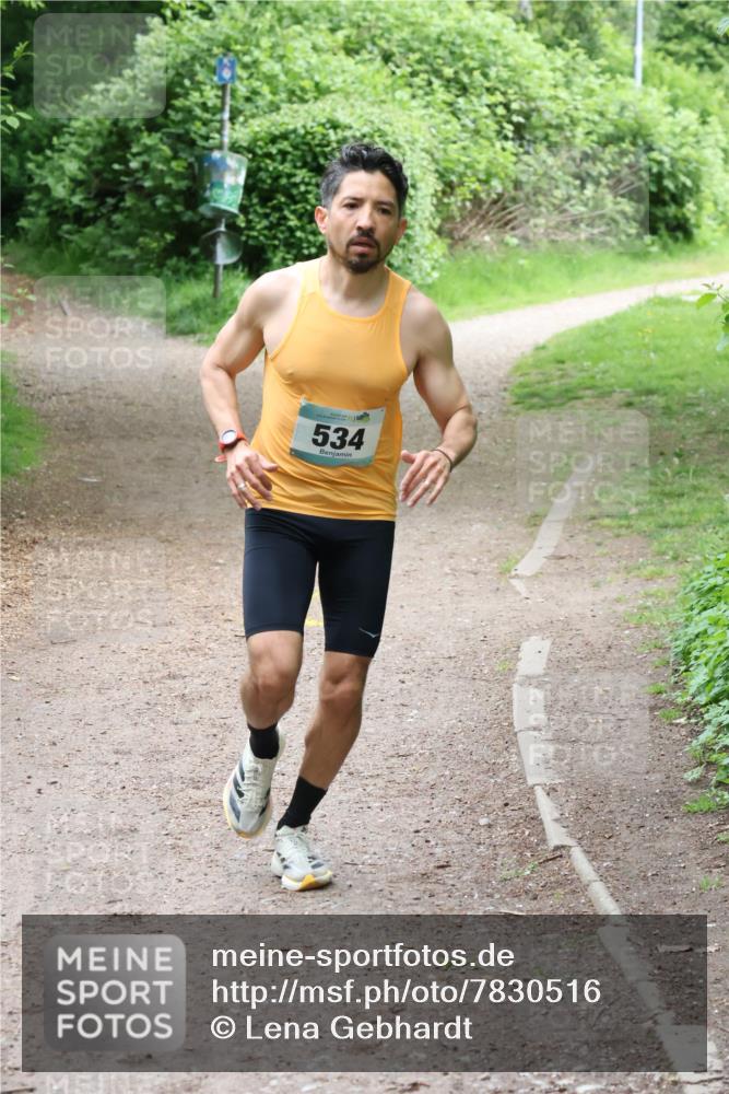 04.05.2025 - 8. Wedeler Halbmarathon Lena Gebhardt http://msf.ph/oto/7830516 04.05.2025 11:14:31 Laufen 534 meine-sportfotos.de