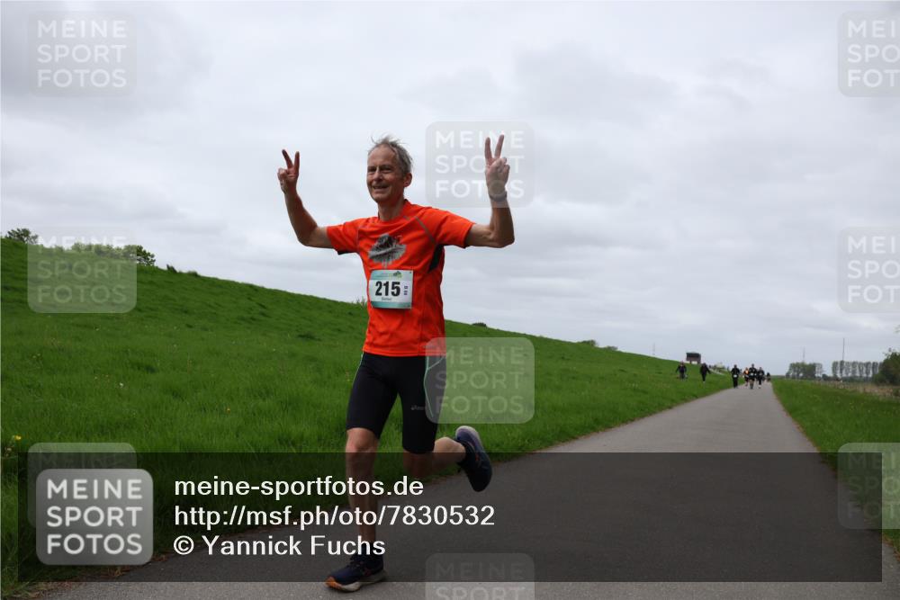 04.05.2025 - 8. Wedeler Halbmarathon Yannick Fuchs http://msf.ph/oto/7830532 04.05.2025 11:38:49 Laufen 215 meine-sportfotos.de