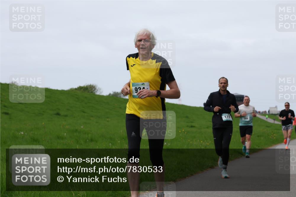 04.05.2025 - 8. Wedeler Halbmarathon Yannick Fuchs http://msf.ph/oto/7830533 04.05.2025 11:19:20 Laufen 92, 177, 289 meine-sportfotos.de