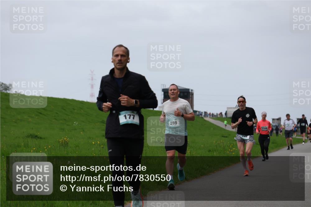 04.05.2025 - 8. Wedeler Halbmarathon Yannick Fuchs http://msf.ph/oto/7830550 04.05.2025 11:19:21 Laufen 177, 289, 1108 meine-sportfotos.de