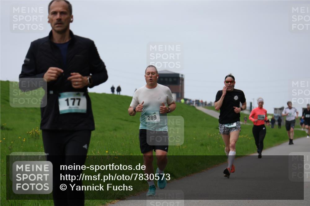 04.05.2025 - 8. Wedeler Halbmarathon Yannick Fuchs http://msf.ph/oto/7830573 04.05.2025 11:19:21 Laufen 177, 289, 1108 meine-sportfotos.de
