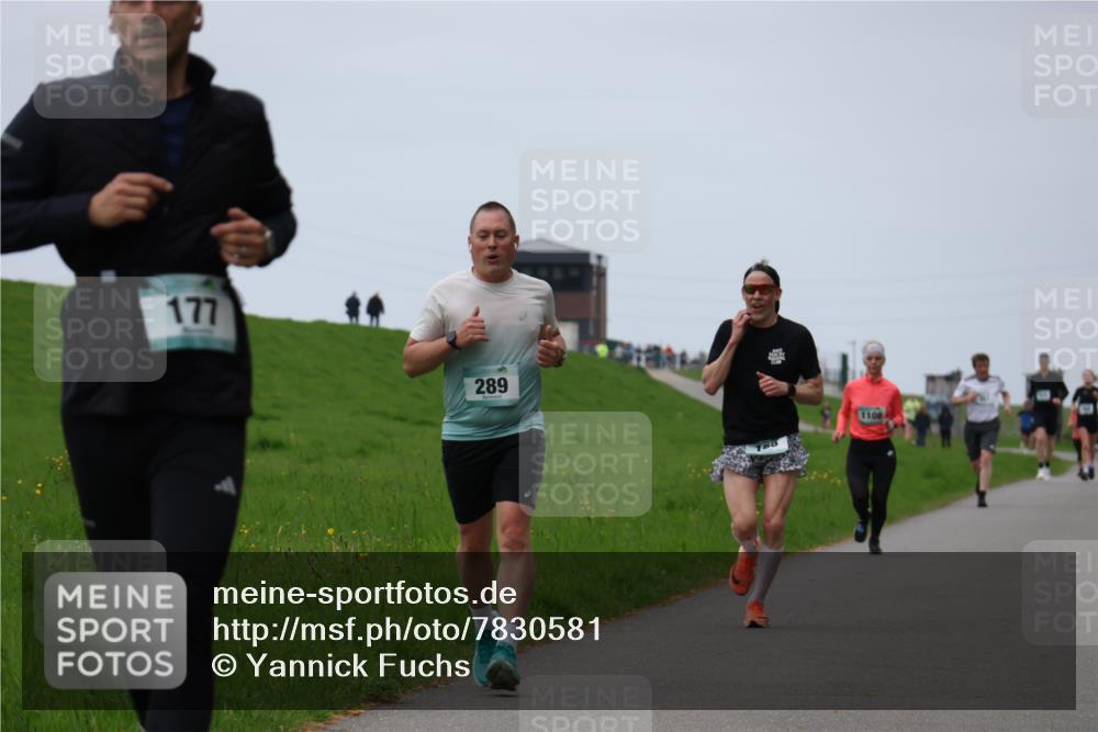 04.05.2025 - 8. Wedeler Halbmarathon Yannick Fuchs http://msf.ph/oto/7830581 04.05.2025 11:19:22 Laufen 177, 289, 1108 meine-sportfotos.de