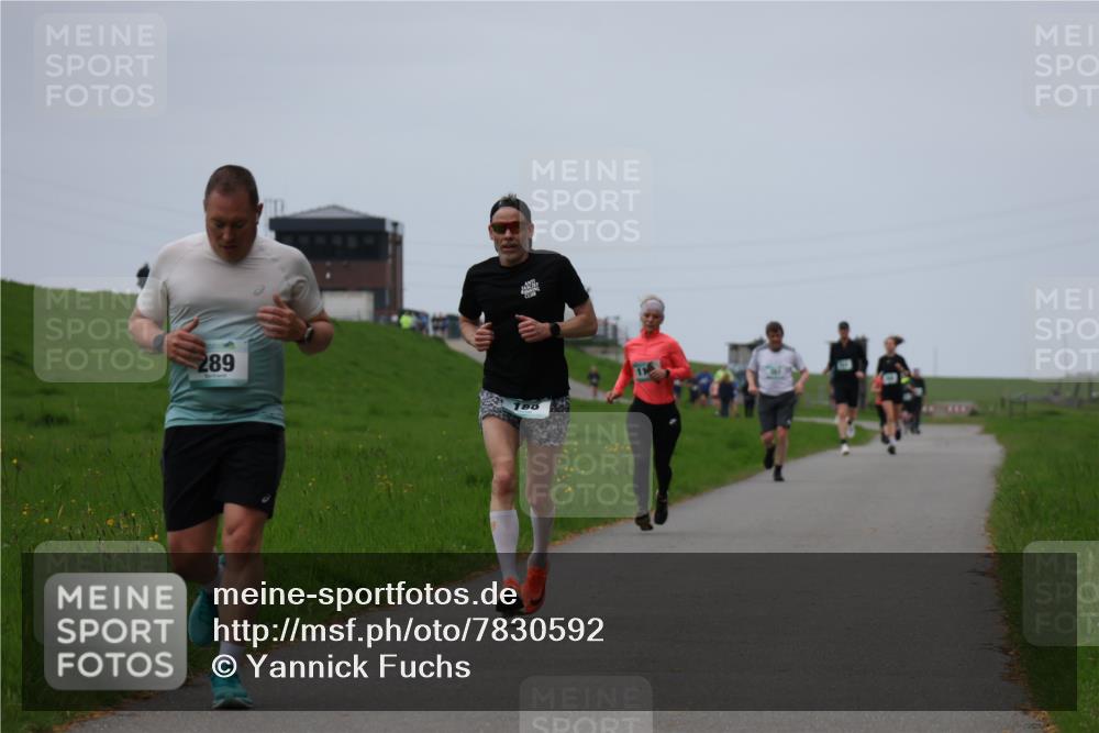 04.05.2025 - 8. Wedeler Halbmarathon Yannick Fuchs http://msf.ph/oto/7830592 04.05.2025 11:19:22 Laufen 289, 188, 11 meine-sportfotos.de
