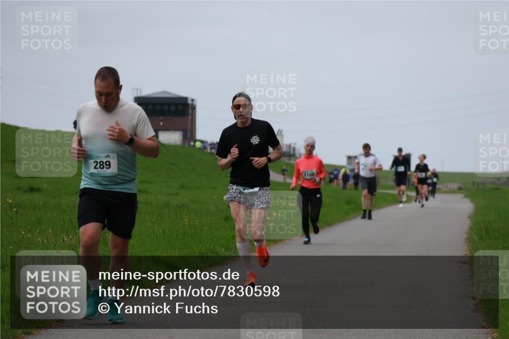 04.05.2025 - 8. Wedeler Halbmarathon Yannick Fuchs http://msf.ph/oto/7830598 04.05.2025 11:19:23 Laufen 289, 1108 meine-sportfotos.de