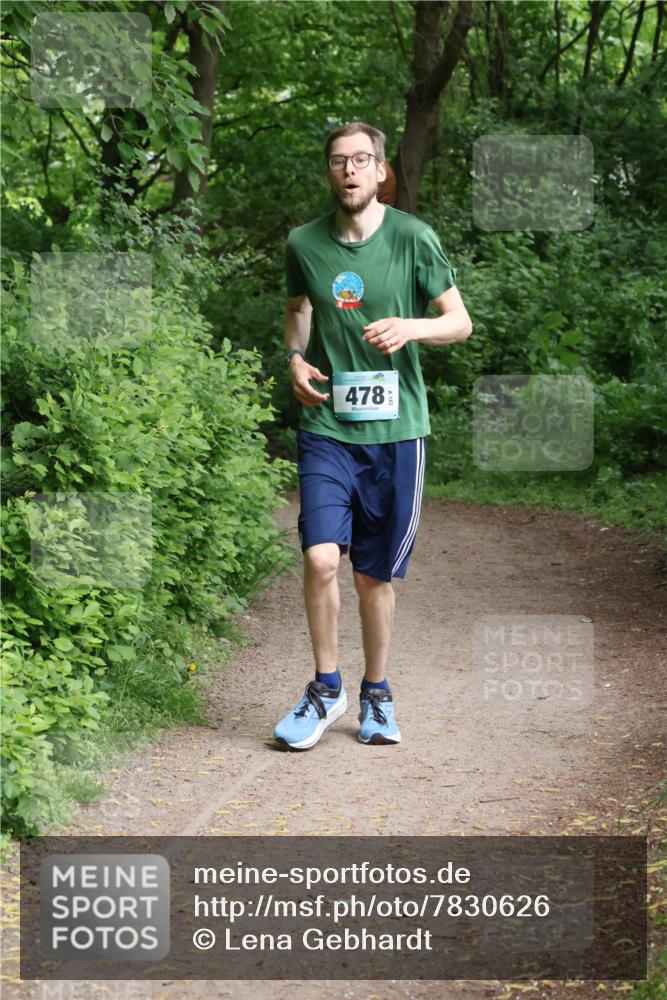 04.05.2025 - 8. Wedeler Halbmarathon Lena Gebhardt http://msf.ph/oto/7830626 04.05.2025 11:15:05 Laufen 478 meine-sportfotos.de