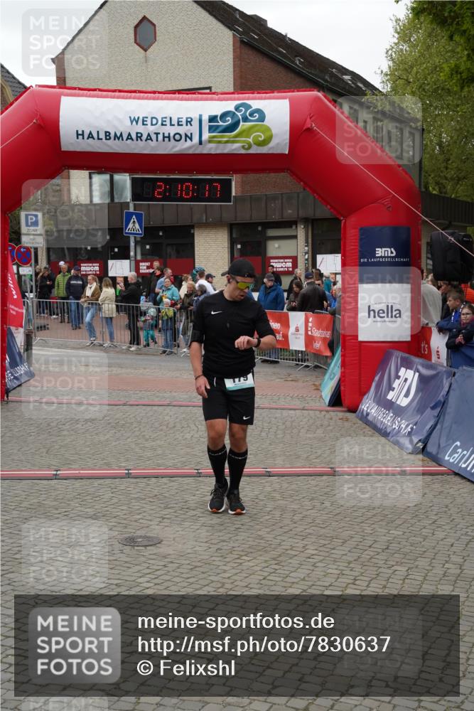 04.05.2025 - 8. Wedeler Halbmarathon Felixshl http://msf.ph/oto/7830637 04.05.2025 12:10:15 Ziel 173, 179 meine-sportfotos.de