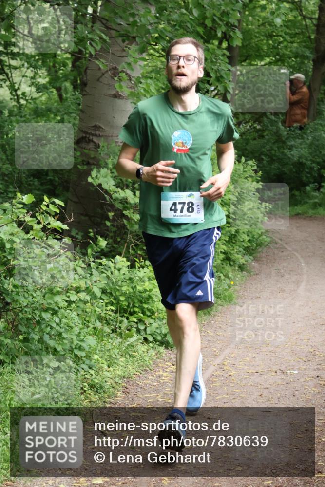 04.05.2025 - 8. Wedeler Halbmarathon Lena Gebhardt http://msf.ph/oto/7830639 04.05.2025 11:15:06 Laufen 478 meine-sportfotos.de
