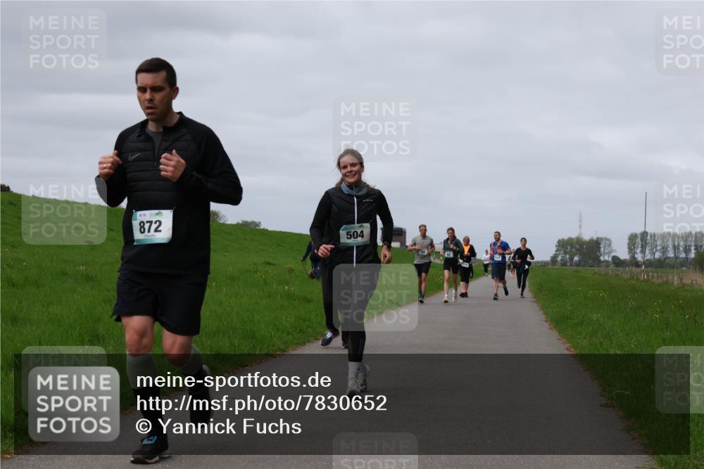 04.05.2025 - 8. Wedeler Halbmarathon Yannick Fuchs http://msf.ph/oto/7830652 04.05.2025 11:39:06 Laufen 872, 504 meine-sportfotos.de
