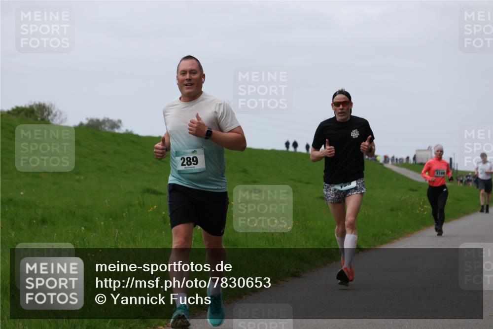 04.05.2025 - 8. Wedeler Halbmarathon Yannick Fuchs http://msf.ph/oto/7830653 04.05.2025 11:19:25 Laufen 289, 1108 meine-sportfotos.de
