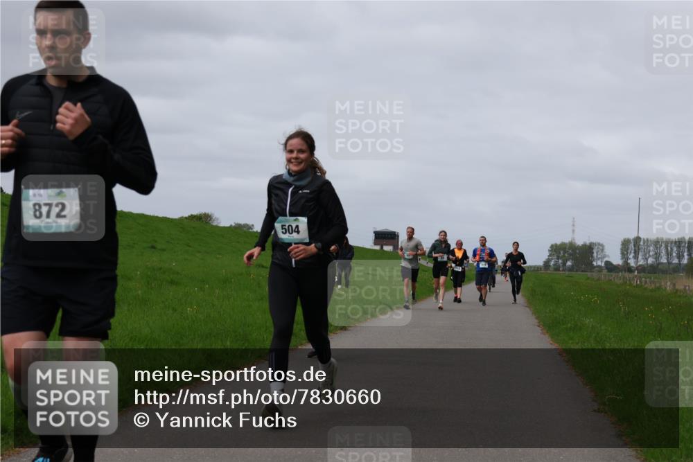 04.05.2025 - 8. Wedeler Halbmarathon Yannick Fuchs http://msf.ph/oto/7830660 04.05.2025 11:39:06 Laufen 810, 872, 504 meine-sportfotos.de