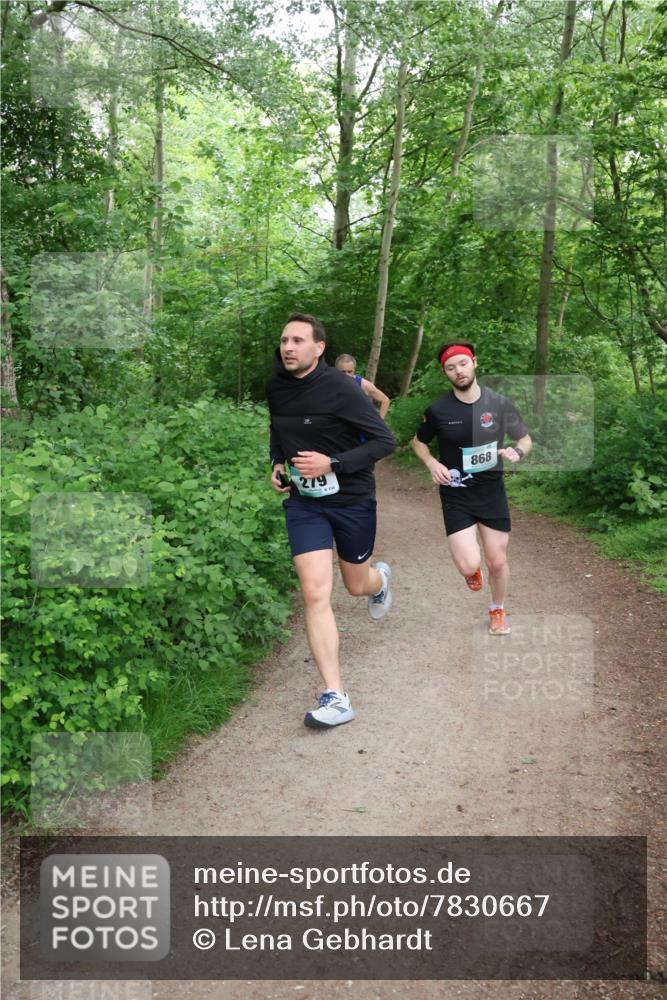 04.05.2025 - 8. Wedeler Halbmarathon Lena Gebhardt http://msf.ph/oto/7830667 04.05.2025 11:15:22 Laufen 279, 868 meine-sportfotos.de
