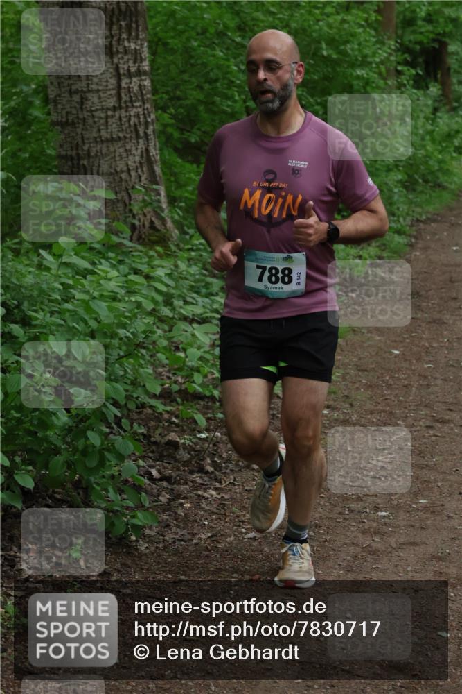 04.05.2025 - 8. Wedeler Halbmarathon Lena Gebhardt http://msf.ph/oto/7830717 04.05.2025 11:15:33 Laufen 4, 788 meine-sportfotos.de