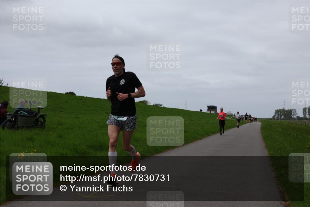 04.05.2025 - 8. Wedeler Halbmarathon Yannick Fuchs http://msf.ph/oto/7830731 04.05.2025 11:19:28 Laufen  meine-sportfotos.de