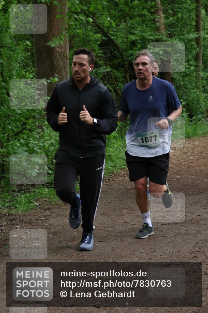 04.05.2025 - 8. Wedeler Halbmarathon Lena Gebhardt http://msf.ph/oto/7830763 04.05.2025 11:15:46 Laufen 1077, 161 meine-sportfotos.de