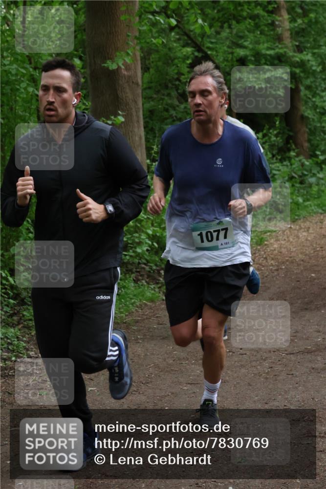 04.05.2025 - 8. Wedeler Halbmarathon Lena Gebhardt http://msf.ph/oto/7830769 04.05.2025 11:15:46 Laufen 1077, 161 meine-sportfotos.de