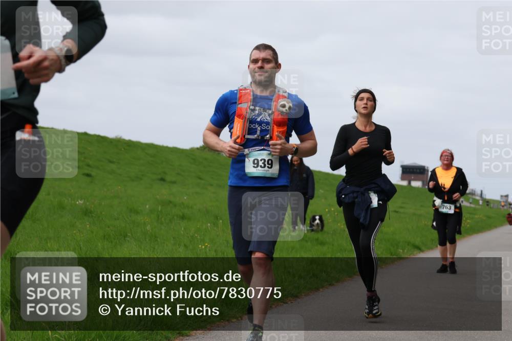 04.05.2025 - 8. Wedeler Halbmarathon Yannick Fuchs http://msf.ph/oto/7830775 04.05.2025 11:39:14 Laufen 939, 763 meine-sportfotos.de