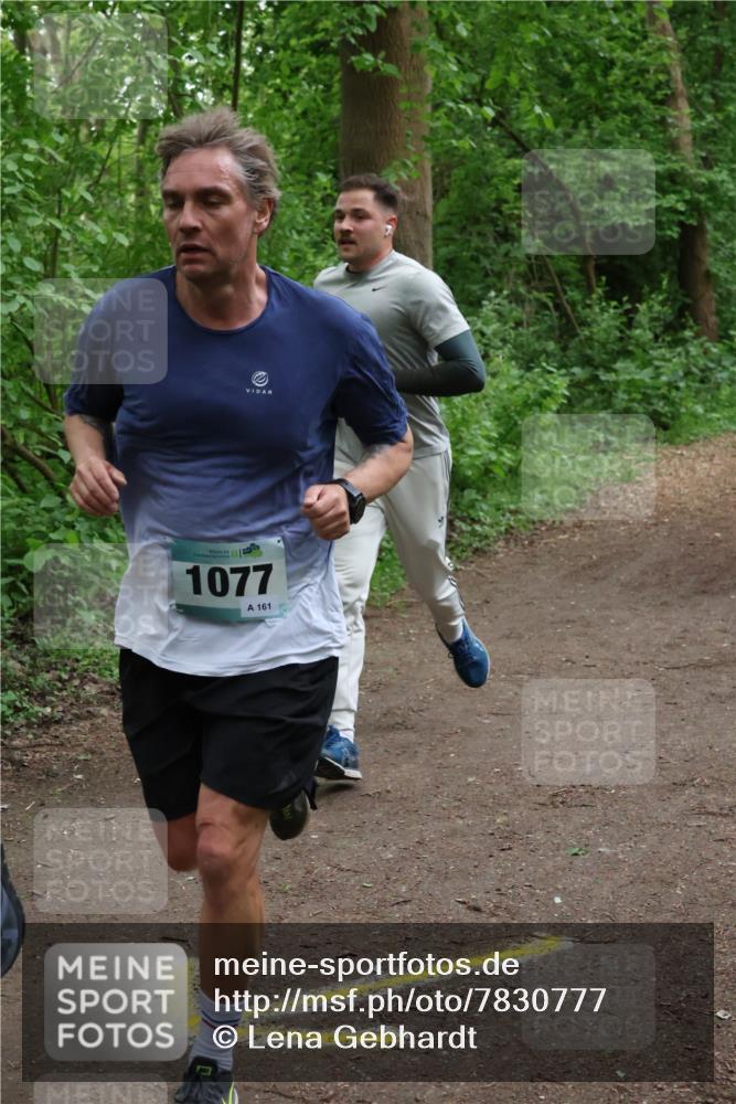 04.05.2025 - 8. Wedeler Halbmarathon Lena Gebhardt http://msf.ph/oto/7830777 04.05.2025 11:15:47 Laufen 1077, 161 meine-sportfotos.de