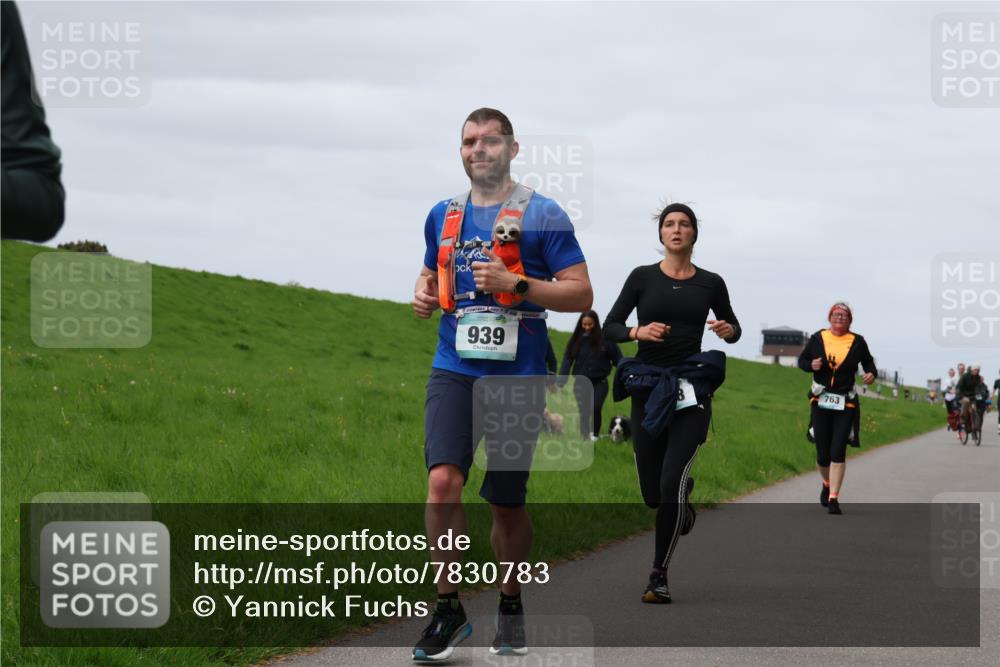 04.05.2025 - 8. Wedeler Halbmarathon Yannick Fuchs http://msf.ph/oto/7830783 04.05.2025 11:39:14 Laufen 939, 763 meine-sportfotos.de