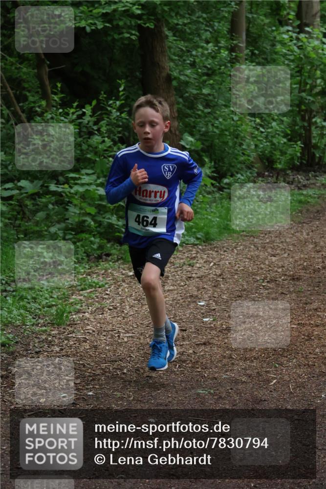 04.05.2025 - 8. Wedeler Halbmarathon Lena Gebhardt http://msf.ph/oto/7830794 04.05.2025 11:15:52 Laufen 1688, 464 meine-sportfotos.de