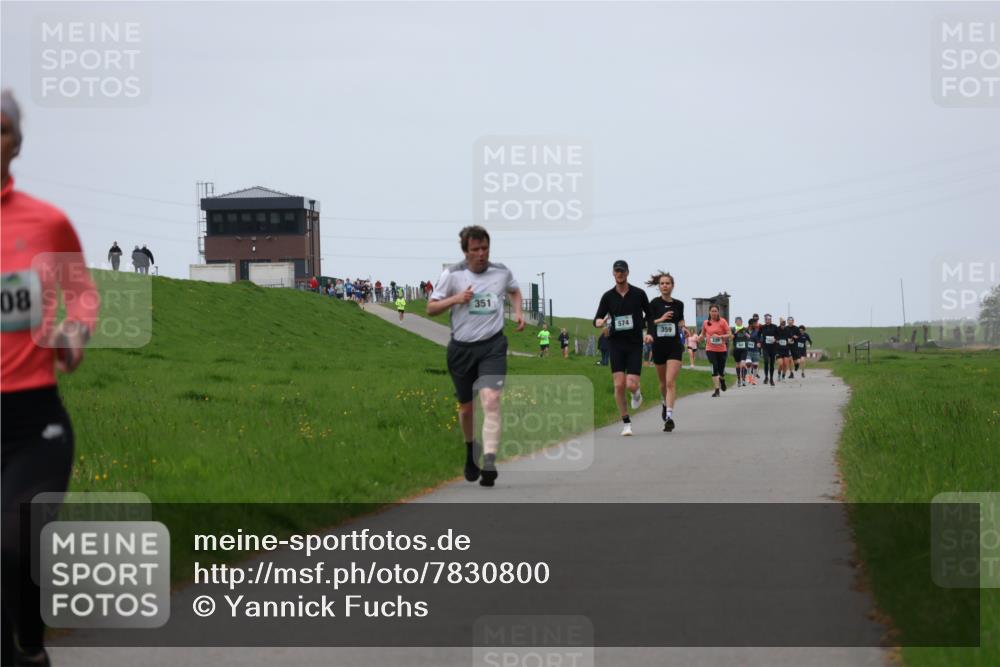 04.05.2025 - 8. Wedeler Halbmarathon Yannick Fuchs http://msf.ph/oto/7830800 04.05.2025 11:19:33 Laufen 08, 351, 574, 359 meine-sportfotos.de