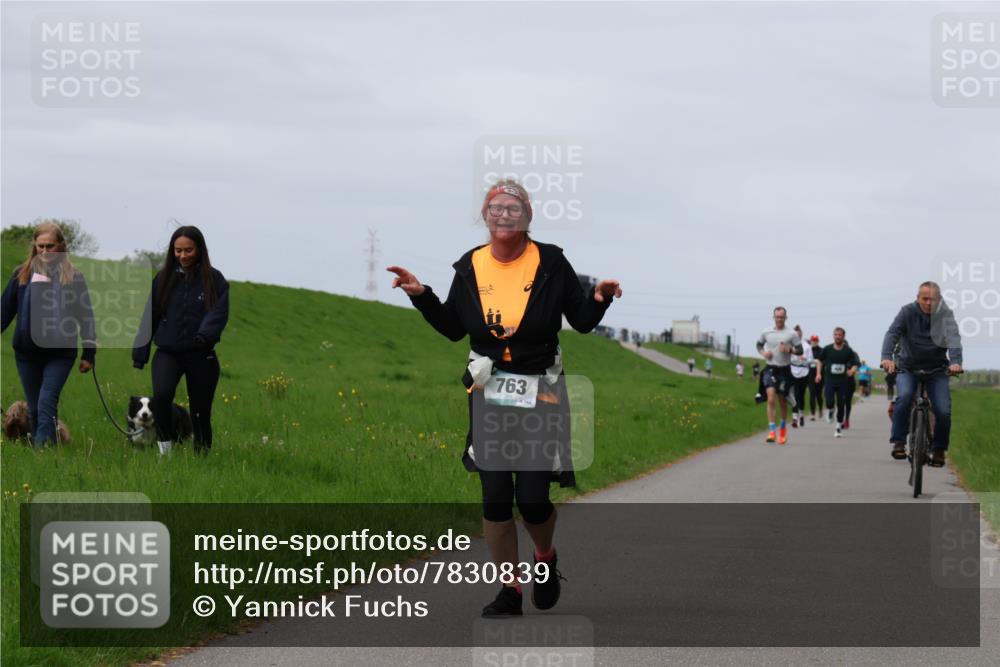04.05.2025 - 8. Wedeler Halbmarathon Yannick Fuchs http://msf.ph/oto/7830839 04.05.2025 11:39:17 Laufen 763 meine-sportfotos.de