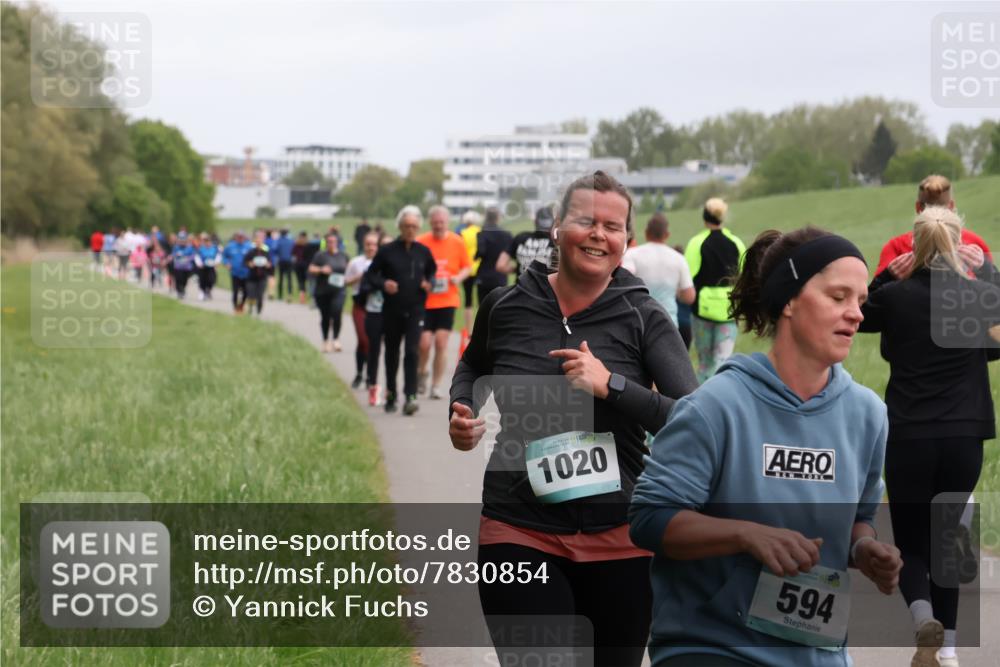 04.05.2025 - 8. Wedeler Halbmarathon Yannick Fuchs http://msf.ph/oto/7830854 04.05.2025 11:19:39 Laufen 1020, 594 meine-sportfotos.de