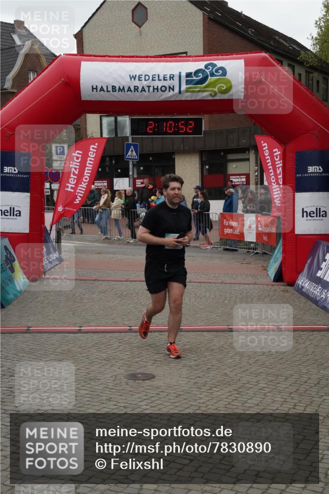 04.05.2025 - 8. Wedeler Halbmarathon Felixshl http://msf.ph/oto/7830890 04.05.2025 12:10:49 Ziel 503 meine-sportfotos.de