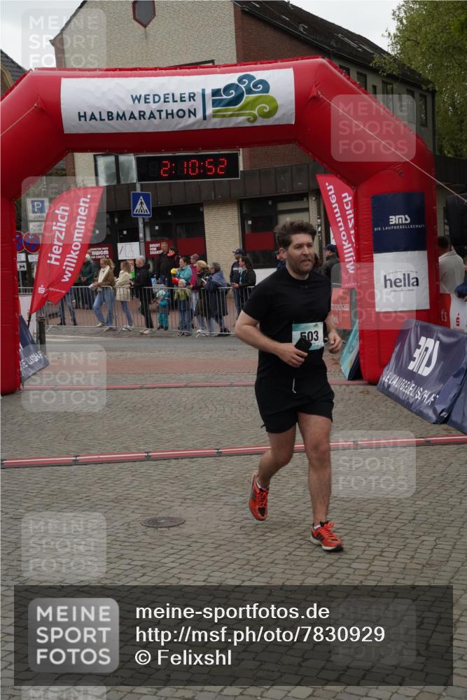 04.05.2025 - 8. Wedeler Halbmarathon Felixshl http://msf.ph/oto/7830929 04.05.2025 12:10:50 Ziel 503, 1112 meine-sportfotos.de