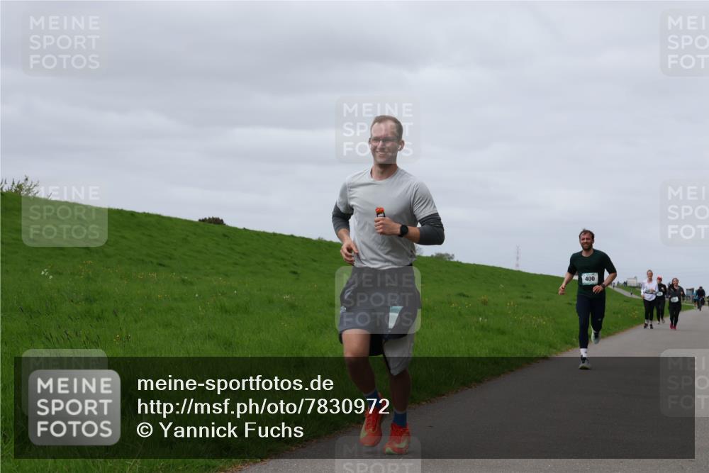 04.05.2025 - 8. Wedeler Halbmarathon Yannick Fuchs http://msf.ph/oto/7830972 04.05.2025 11:39:30 Laufen 400 meine-sportfotos.de