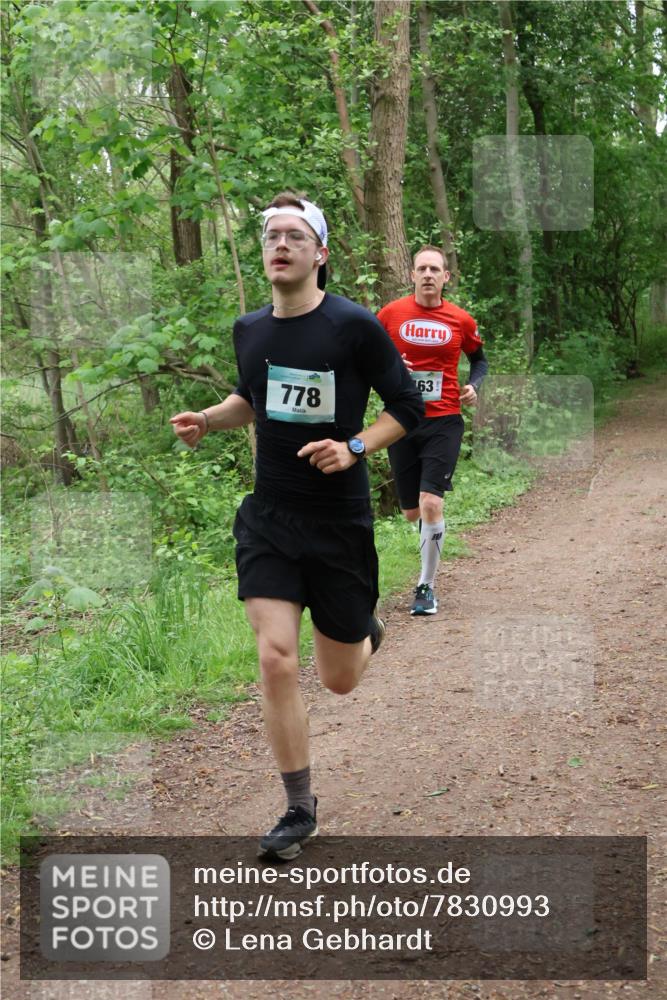 04.05.2025 - 8. Wedeler Halbmarathon Lena Gebhardt http://msf.ph/oto/7830993 04.05.2025 11:16:50 Laufen 778, 63 meine-sportfotos.de