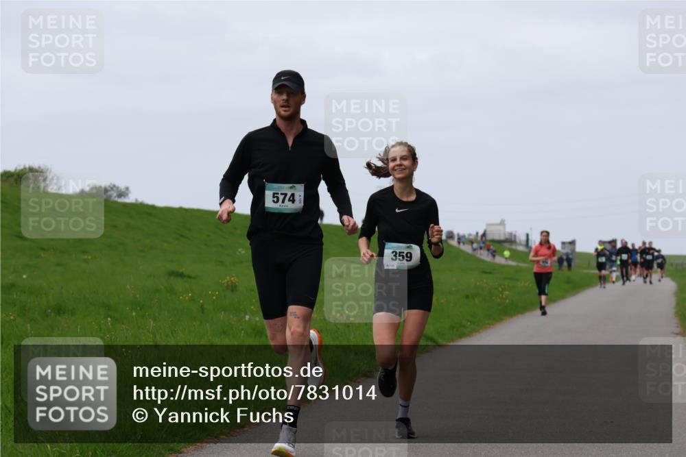 04.05.2025 - 8. Wedeler Halbmarathon Yannick Fuchs http://msf.ph/oto/7831014 04.05.2025 11:19:49 Laufen 574, 359 meine-sportfotos.de