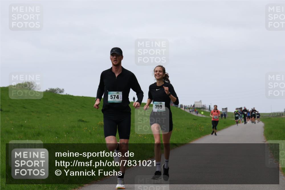 04.05.2025 - 8. Wedeler Halbmarathon Yannick Fuchs http://msf.ph/oto/7831021 04.05.2025 11:19:49 Laufen 574, 359, 126 meine-sportfotos.de