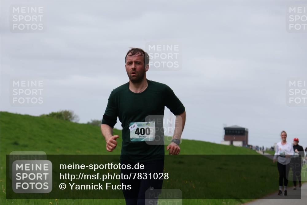 04.05.2025 - 8. Wedeler Halbmarathon Yannick Fuchs http://msf.ph/oto/7831028 04.05.2025 11:39:33 Laufen 68, 400 meine-sportfotos.de