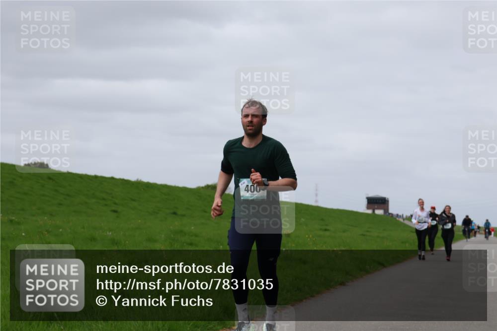 04.05.2025 - 8. Wedeler Halbmarathon Yannick Fuchs http://msf.ph/oto/7831035 04.05.2025 11:39:33 Laufen 400 meine-sportfotos.de