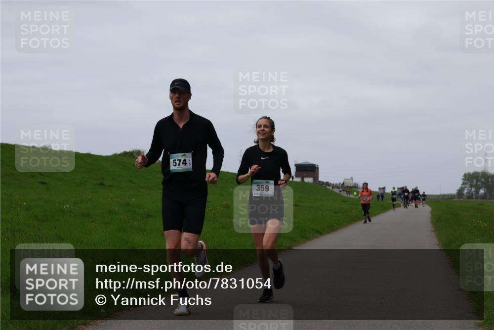 04.05.2025 - 8. Wedeler Halbmarathon Yannick Fuchs http://msf.ph/oto/7831054 04.05.2025 11:19:50 Laufen 574, 359 meine-sportfotos.de