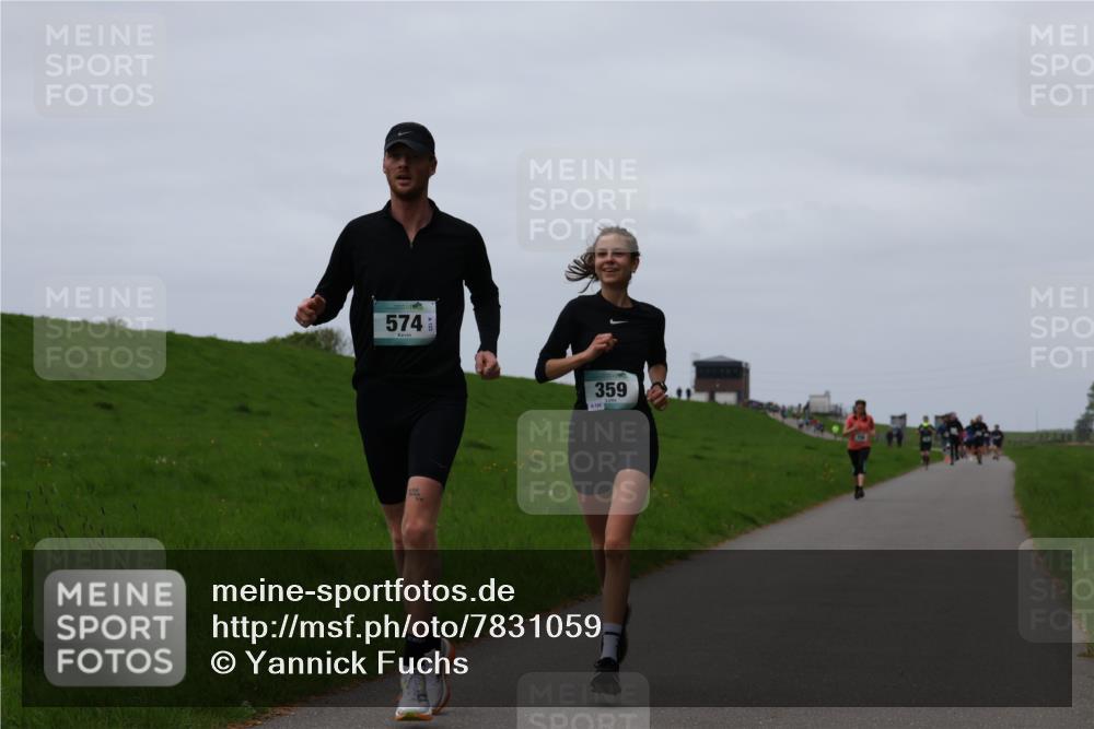 04.05.2025 - 8. Wedeler Halbmarathon Yannick Fuchs http://msf.ph/oto/7831059 04.05.2025 11:19:51 Laufen 574, 359 meine-sportfotos.de