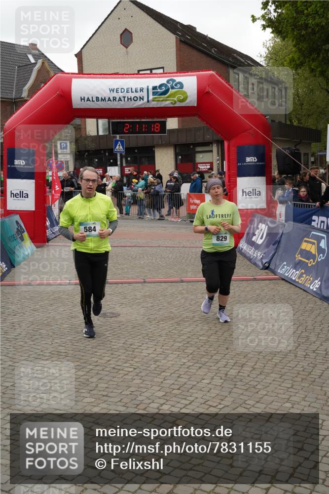 04.05.2025 - 8. Wedeler Halbmarathon Felixshl http://msf.ph/oto/7831155 04.05.2025 12:11:16 Ziel 327, 433, 584, 829 meine-sportfotos.de