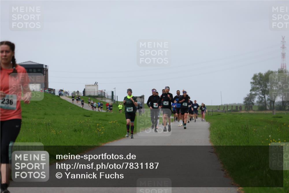 04.05.2025 - 8. Wedeler Halbmarathon Yannick Fuchs http://msf.ph/oto/7831187 04.05.2025 11:20:00 Laufen 236 meine-sportfotos.de