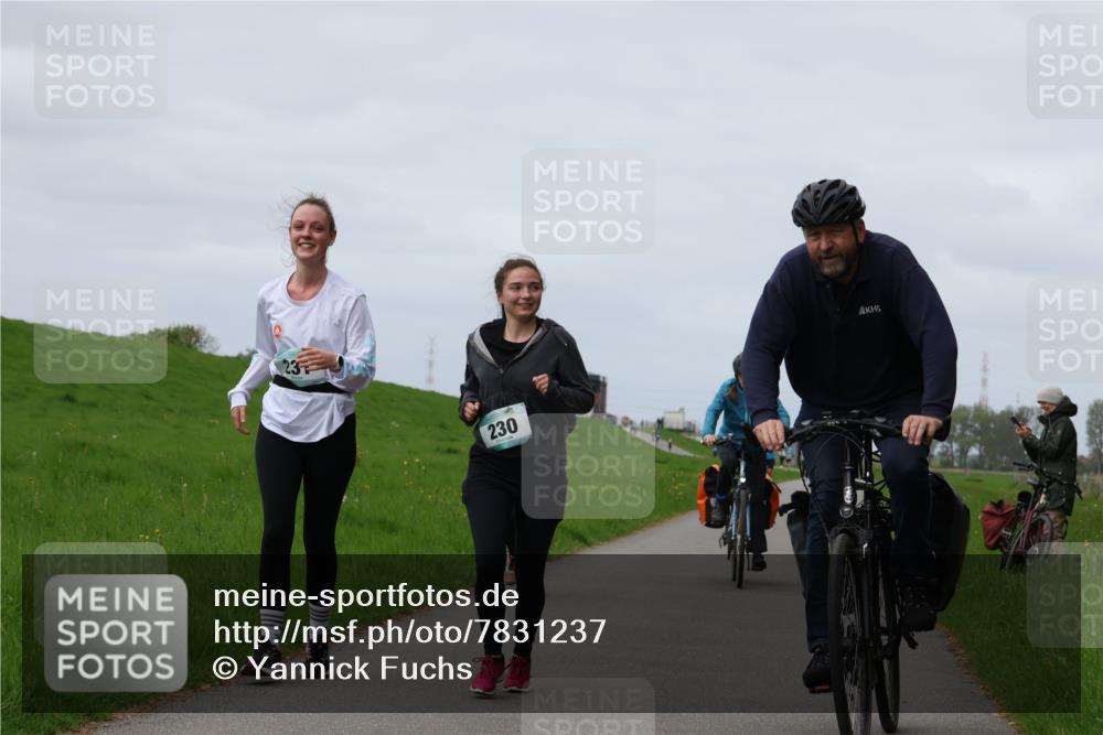 04.05.2025 - 8. Wedeler Halbmarathon Yannick Fuchs http://msf.ph/oto/7831237 04.05.2025 11:39:45 Laufen 230 meine-sportfotos.de