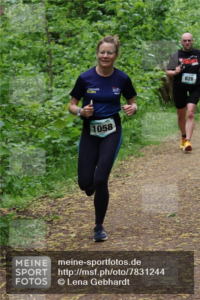 04.05.2025 - 8. Wedeler Halbmarathon Lena Gebhardt http://msf.ph/oto/7831244 04.05.2025 11:17:29 Laufen 20, 1058, 626 meine-sportfotos.de