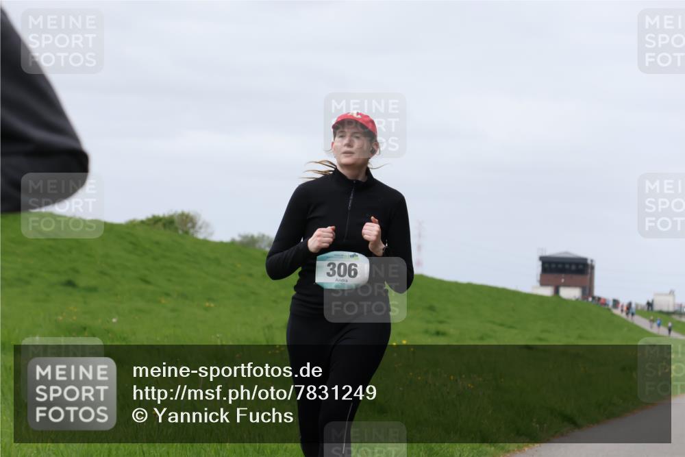 04.05.2025 - 8. Wedeler Halbmarathon Yannick Fuchs http://msf.ph/oto/7831249 04.05.2025 11:39:48 Laufen 306 meine-sportfotos.de