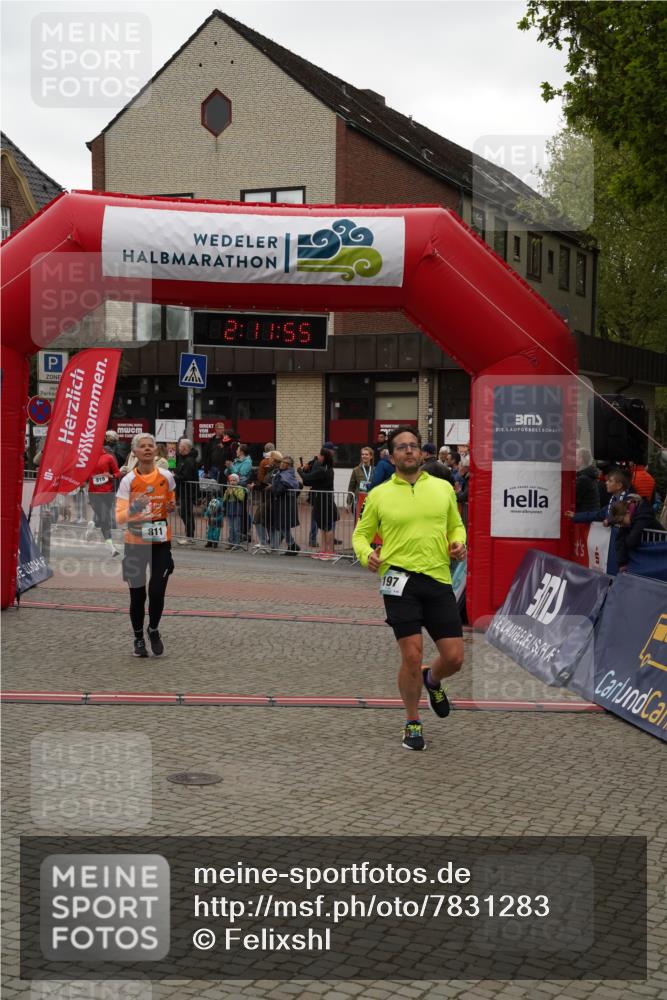 04.05.2025 - 8. Wedeler Halbmarathon Felixshl http://msf.ph/oto/7831283 04.05.2025 12:11:53 Ziel 197, 811, 819 meine-sportfotos.de